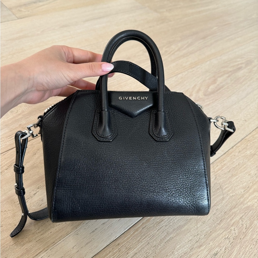 Givenchy Antigona Small Bag Black